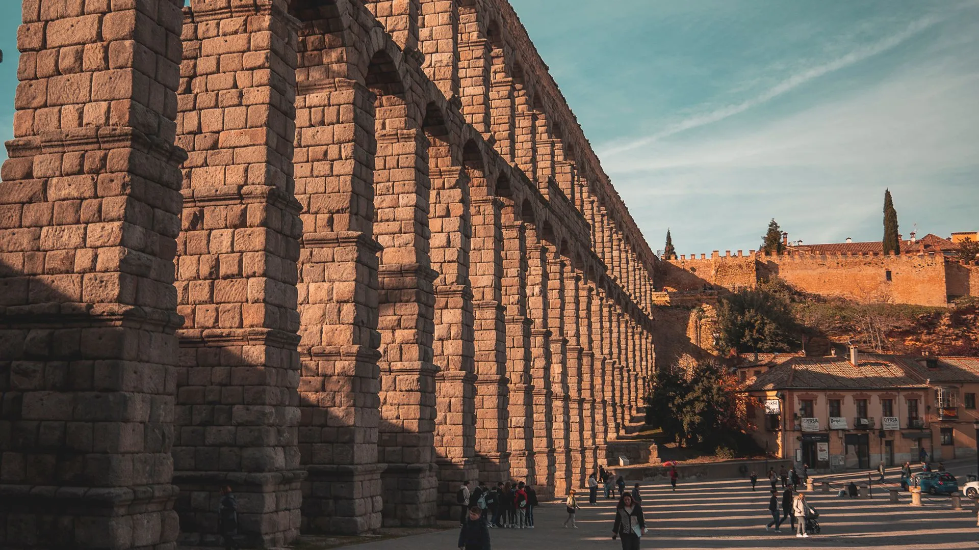 Acueducto de Segovia — excursión en taxi desde Madrid