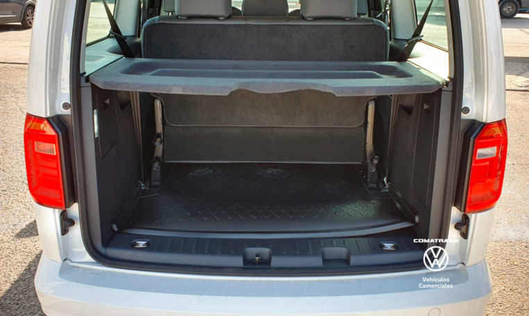 Maletero Volkswagen Caddy — amplio espacio para maletas